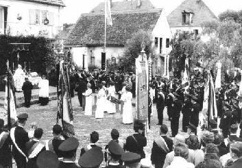 Special service to the 90th anniversary of the foundation of the Voluntary Fire Department of Batzenhofen